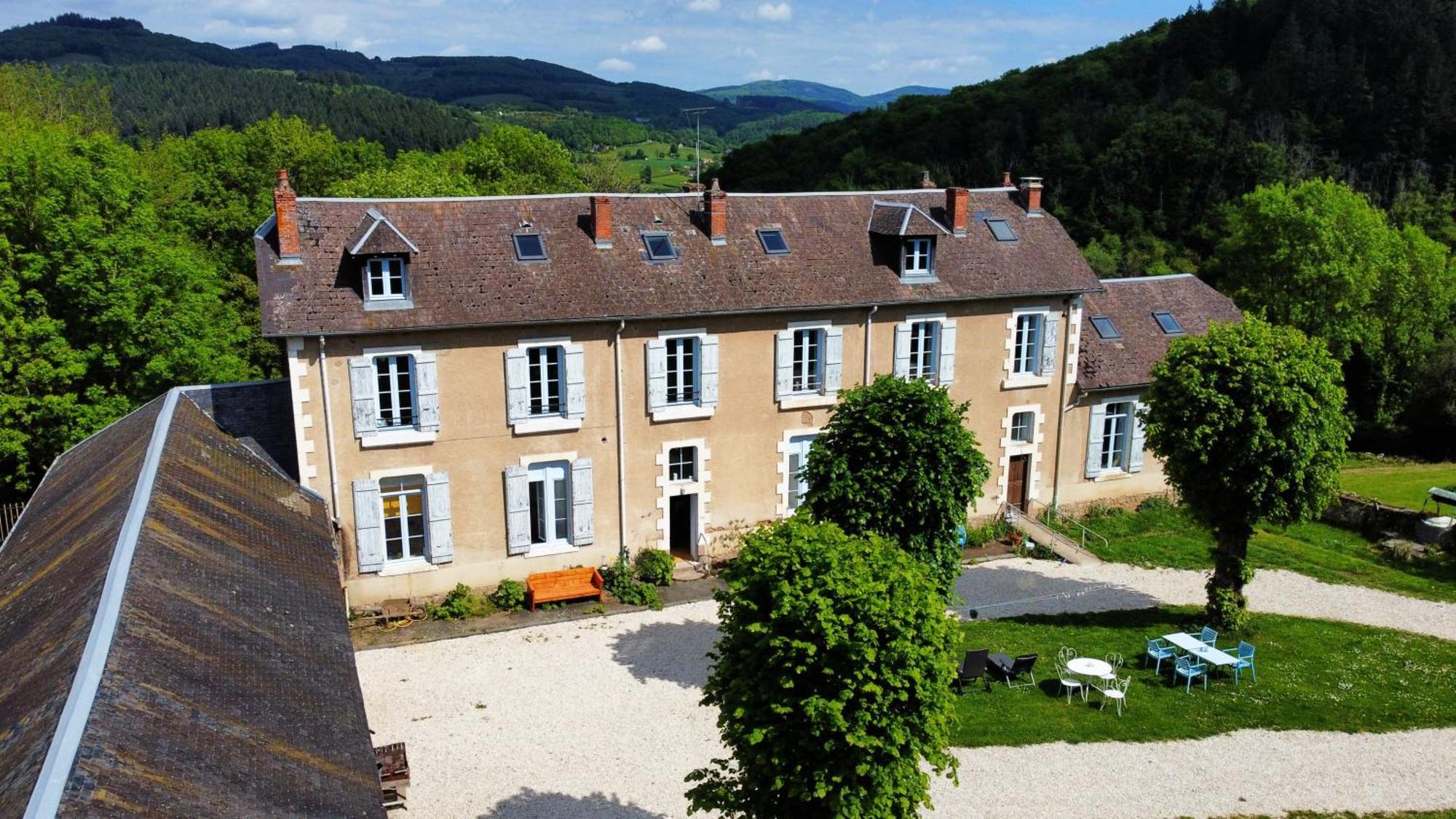 L' Ancienne Ecole Du Morvan Larochemillay Dış mekan fotoğraf